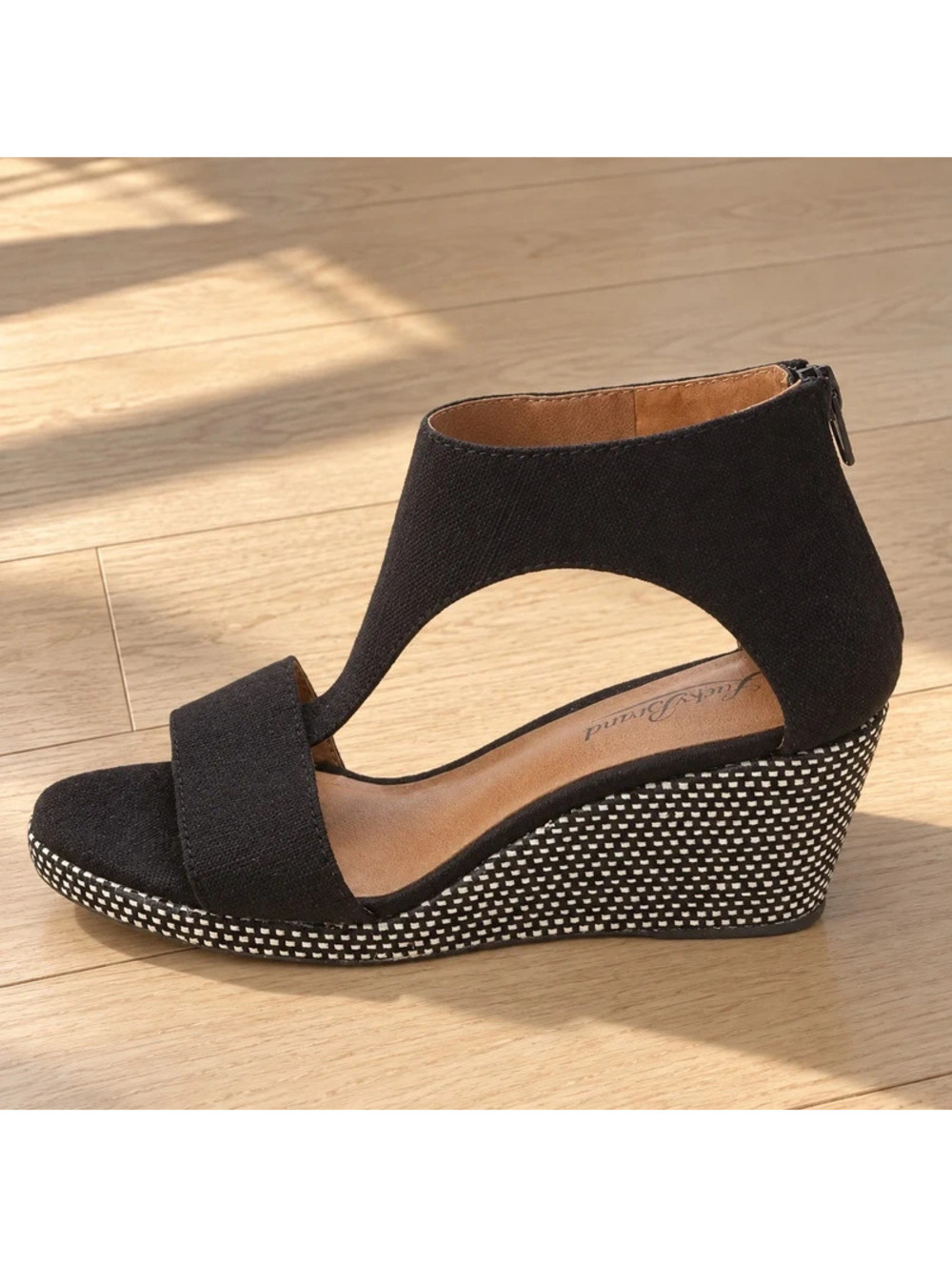 Lucky Brand Karlenie Black Canvas Wedge Sandals NWT Womens Size 9.5